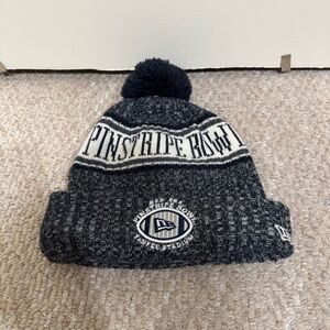 New Era Gray Knit Pinstripe Bowl NY Yankees Beanie OSFA